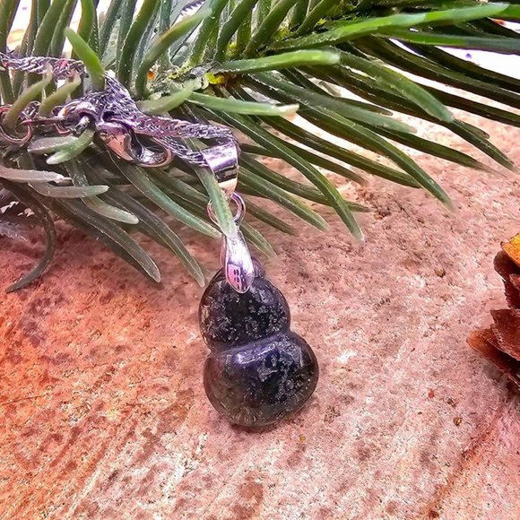 Beautiful Nature Green Phantom Quartz Carved Blessing Gourd Pendant Necklace - Picture 9 of 10